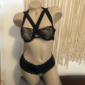 Rare Victoria’s Secret couture bra set